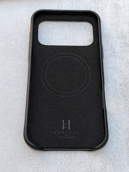 Onyx Black Leather Case for iPhone 17 Pro Max