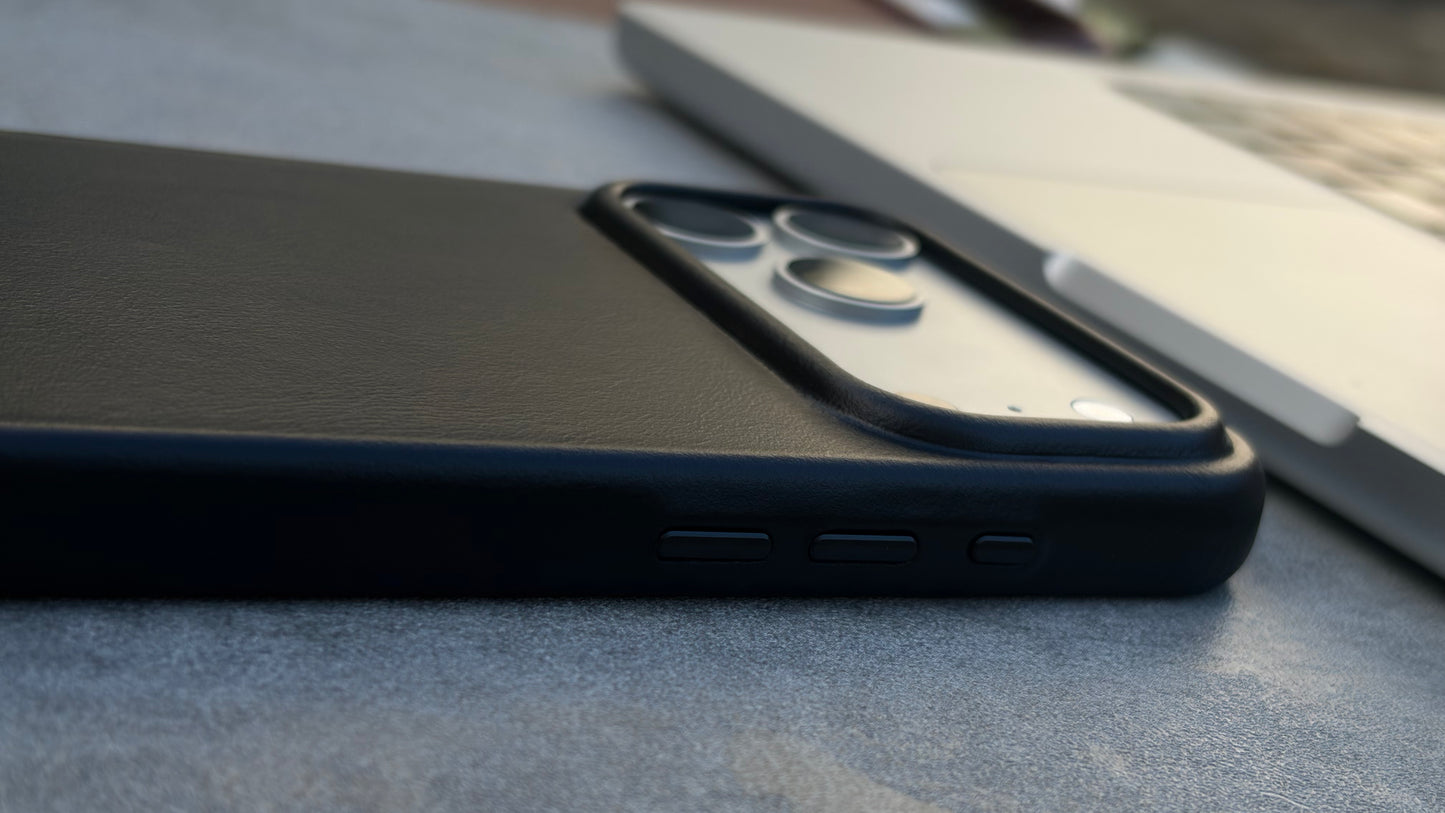 Onyx Black Leather Case for iPhone 17 Pro Max