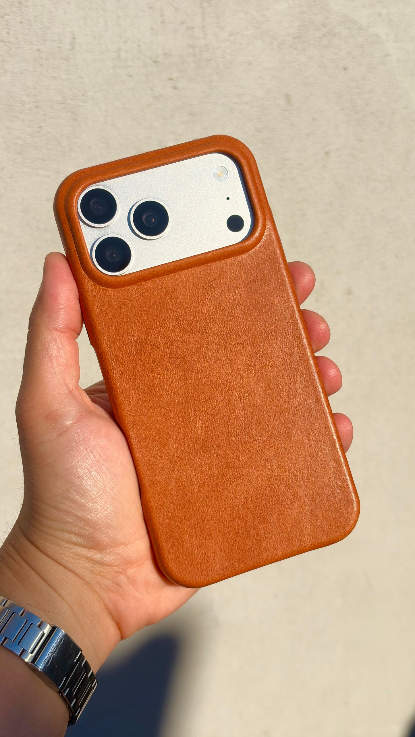 Cognac Leather Case for iPhone 17 Pro Max